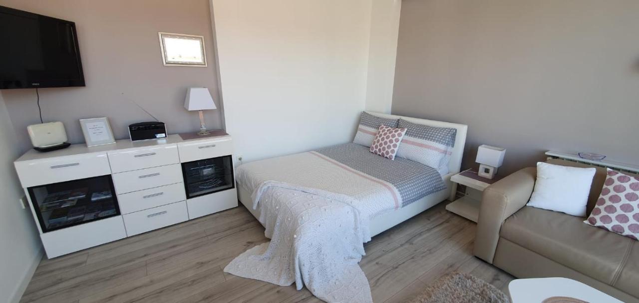 Bellevue Apartment Zagabria Esterno foto